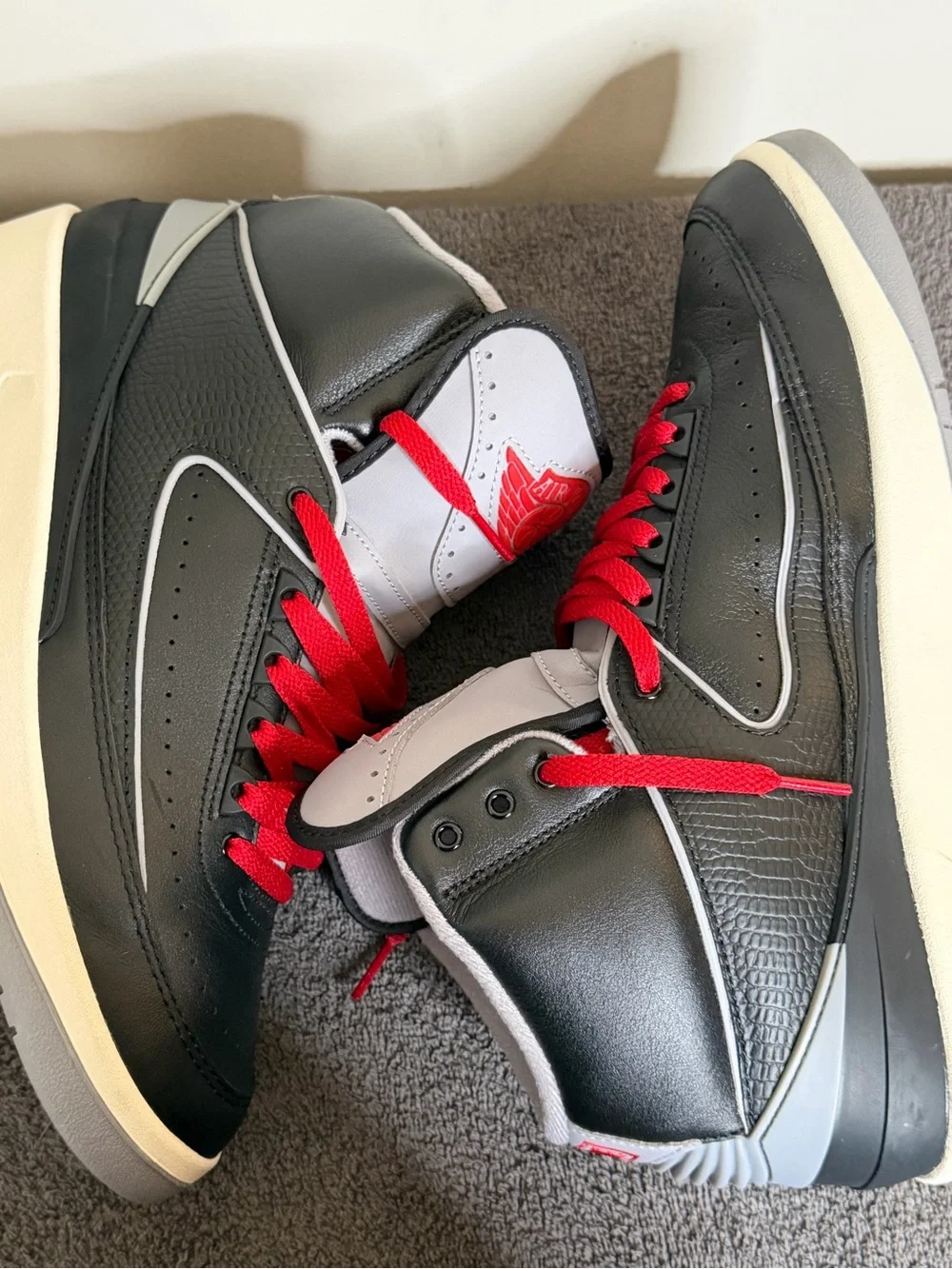 Air Jordan 2 Retro Black Cement Men’s size 10.5